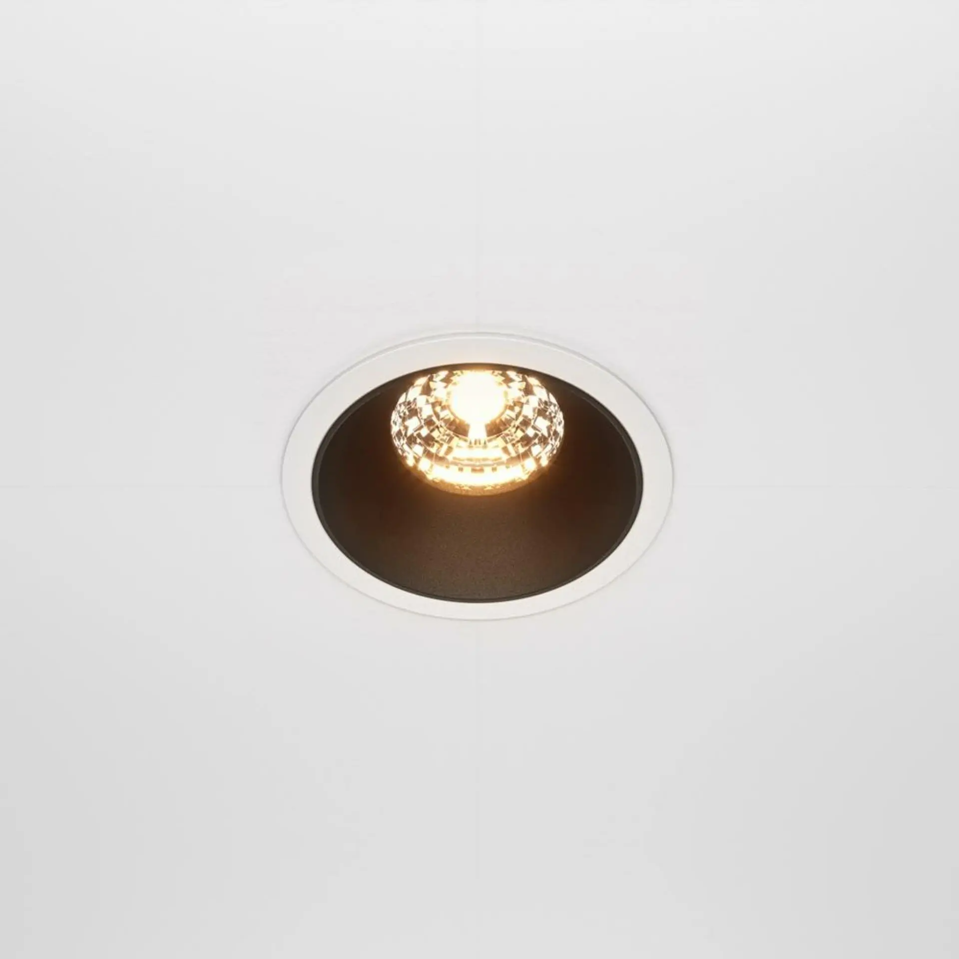 M DL043-01-15W2.7K-RD-WB-DE Vestavné svítidlo Alfa LED 2700K 1x15W 36d DL043-01-15W2.7K-RD-WB-DE - MAYTONI