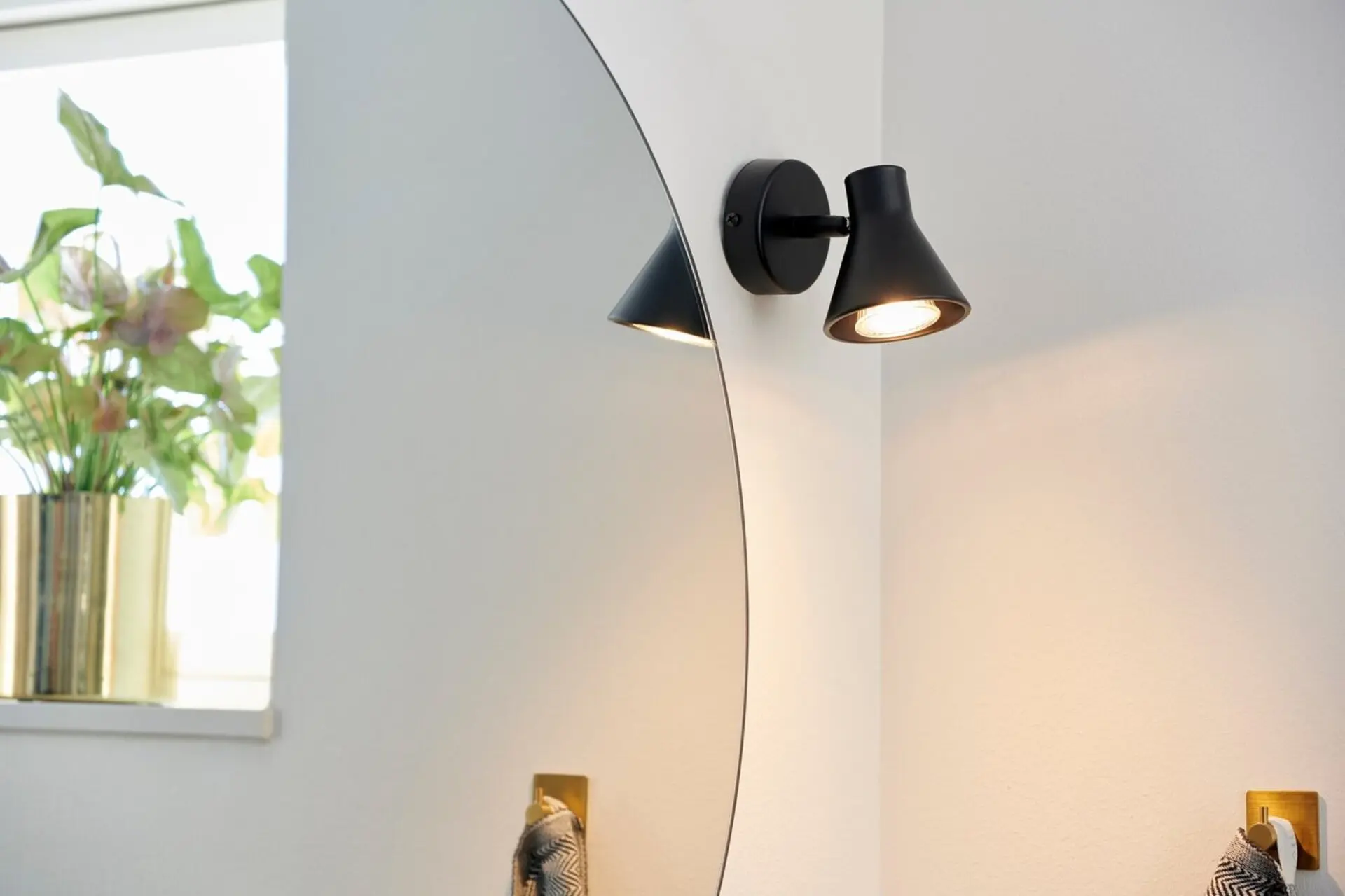 Nástěnné svítidlo NORDLUX Eik GU10 1x35W černá 45761003