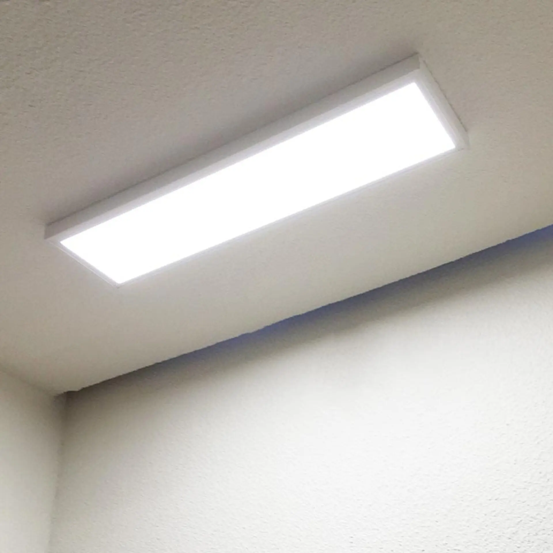SLC rám pro přisazenou montáž LED panelu Think bílý 1200x300 70mm
