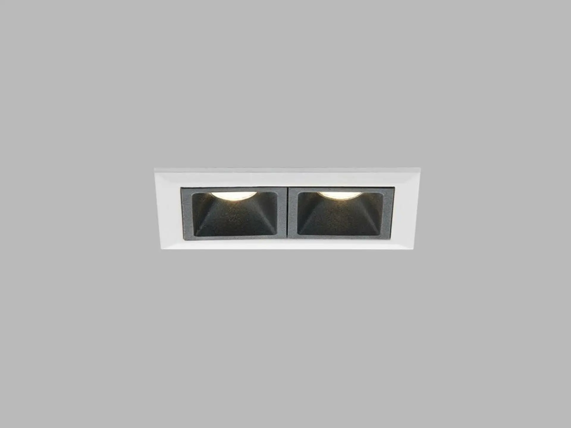 VÝPRODEJ VZORKU LED2 2250831 LINEAR 2, W ZÁPUSTNÉ BÍLÉ 2250831
