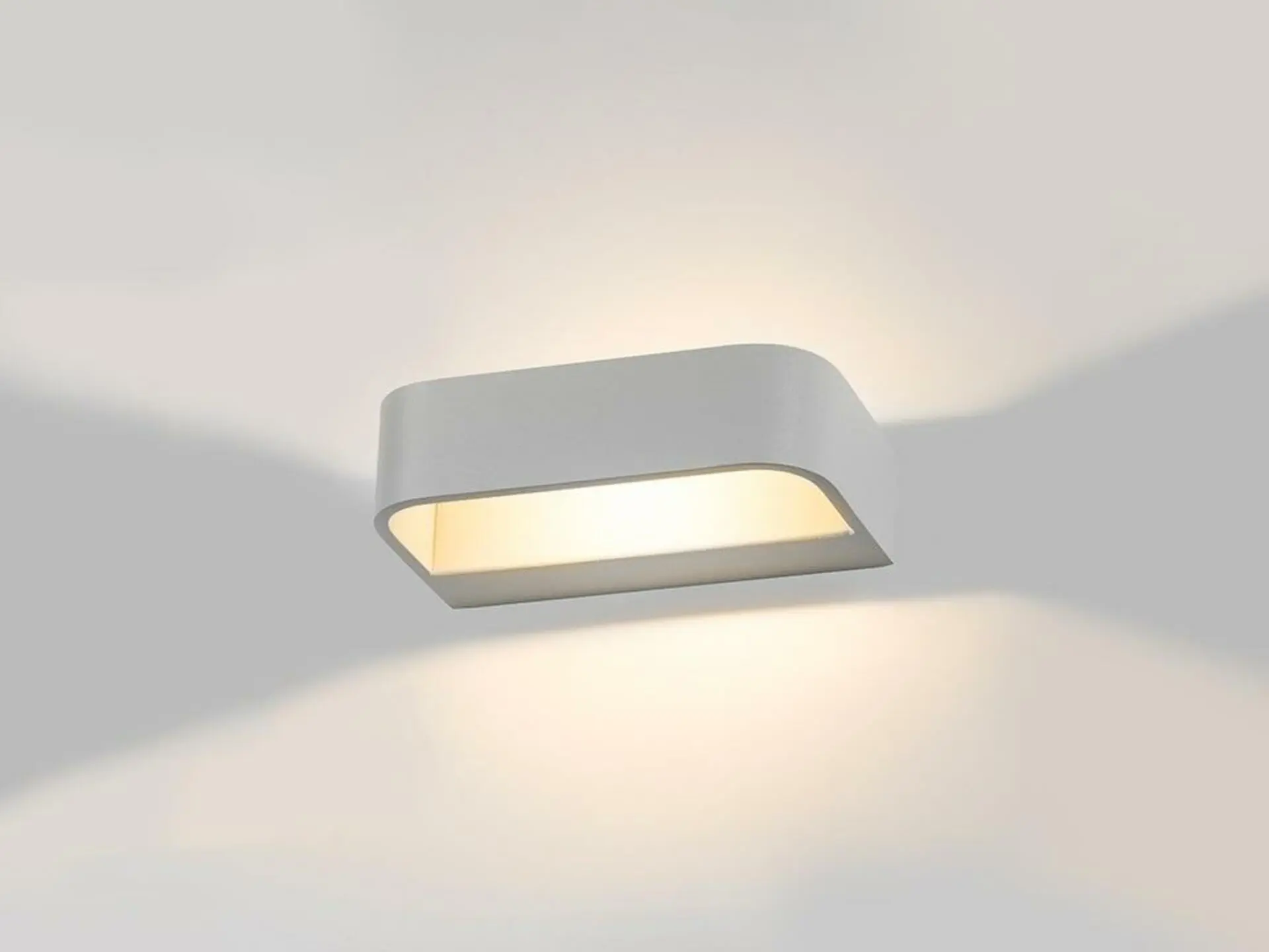 LED2 WALL, R NÁSTĚNNÉ BÍLÉ 4100231 VÝPRODEJ VZORKU