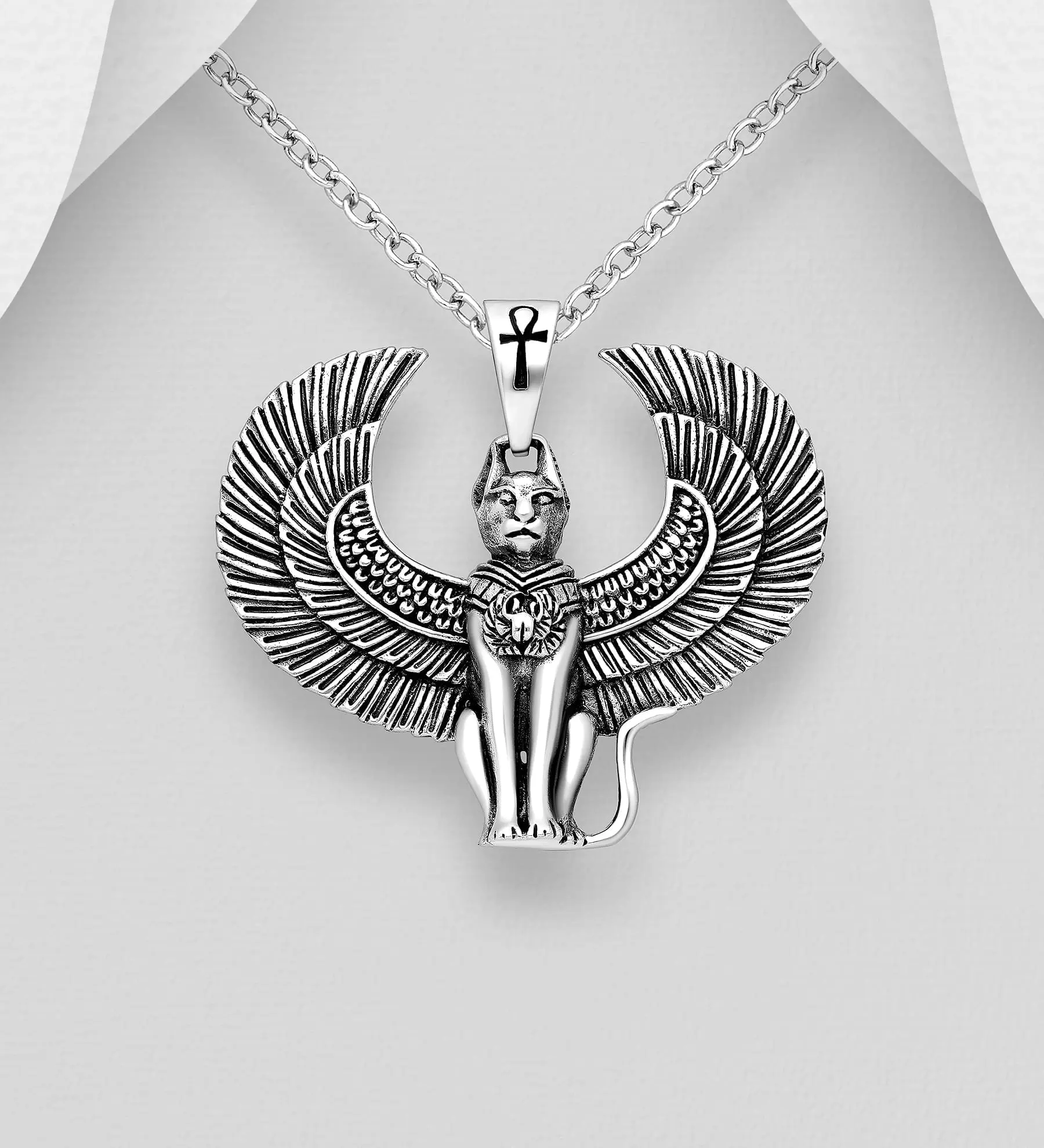 Egyptské božstvo z oxidovaného stříbra 925 – přívěsek Bastet a kříž