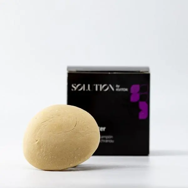 Kvítok SOLUTION Tuhý prebiotický šampon na podporu růstu vlasů Hair Booster, 50 g