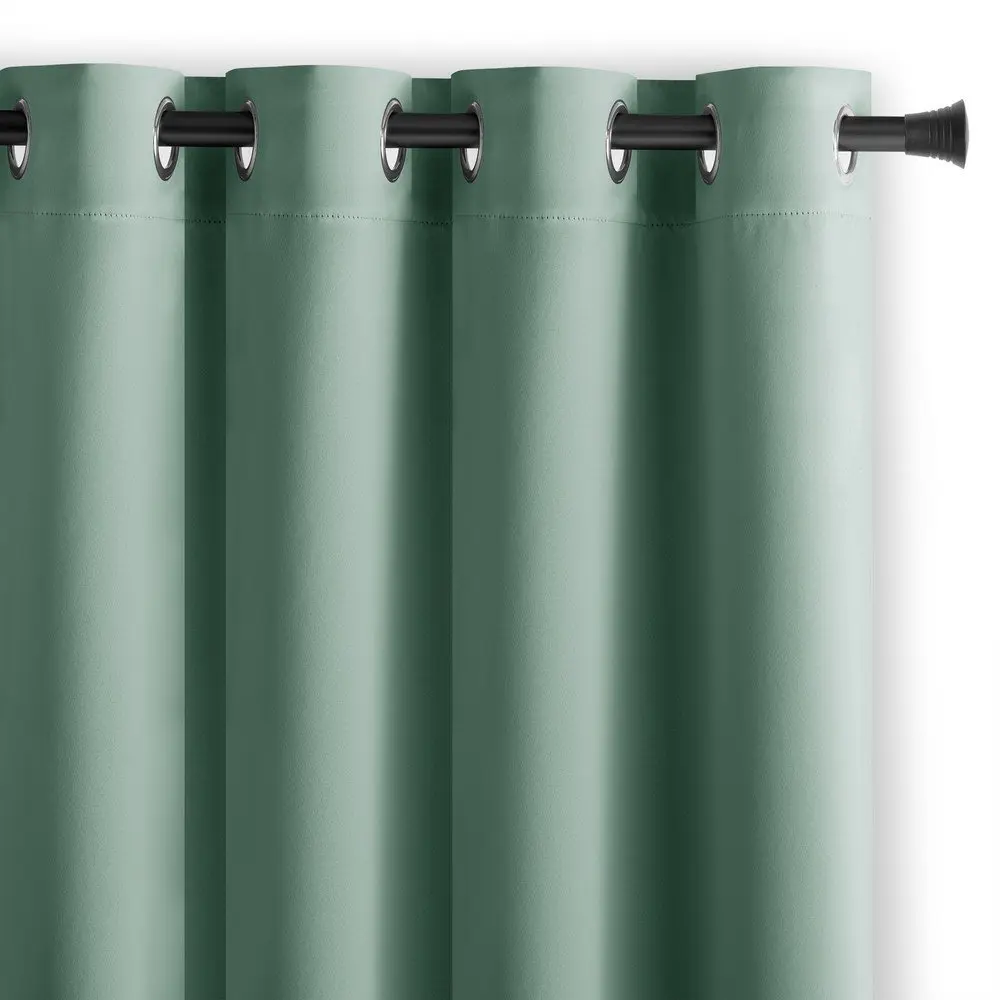 Světle zelený dimout závěs 140x175 cm Kierra – Restilo