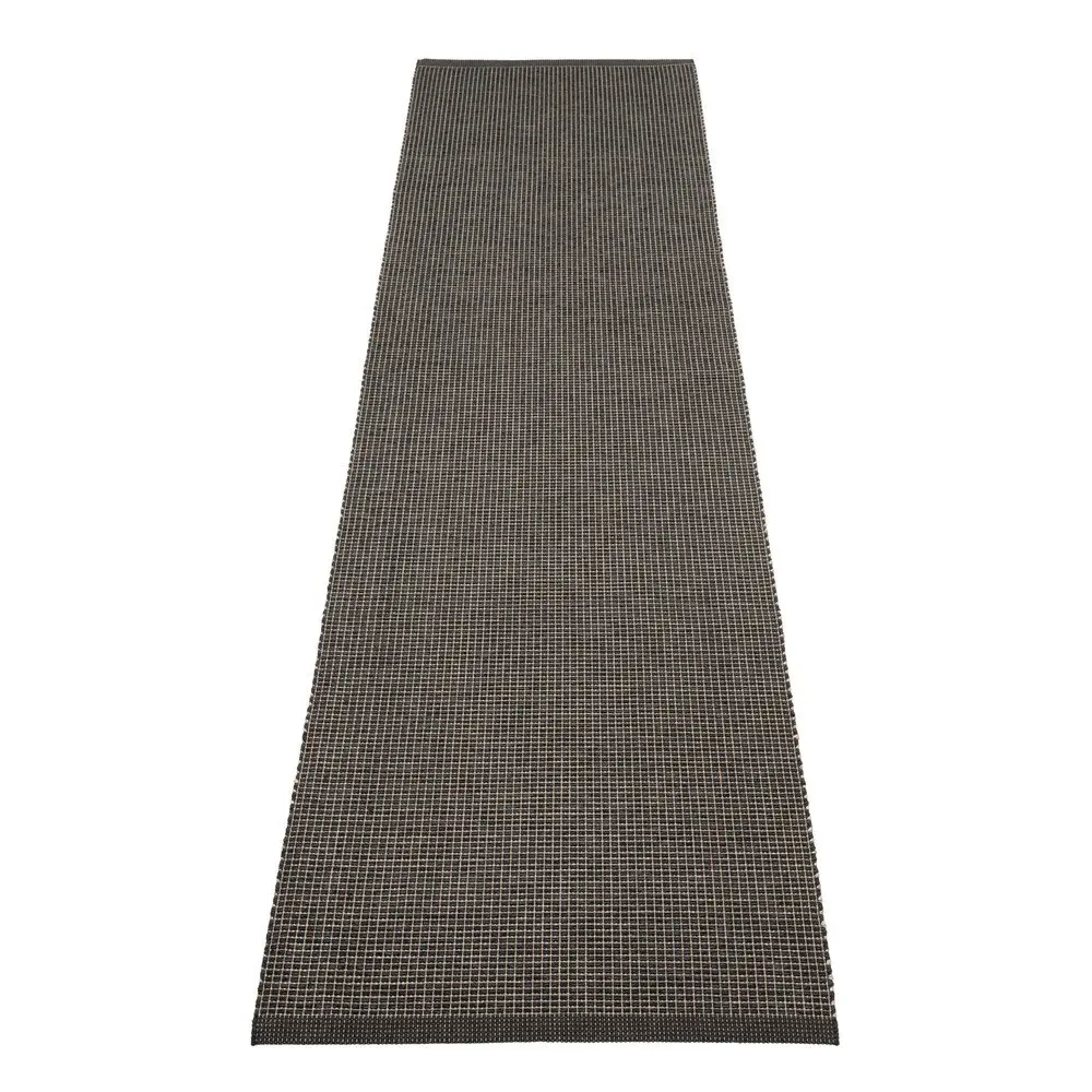 Antracitový vnitřní a venkovní běhoun 70x300 cm Emm Black Linen – Pappelina