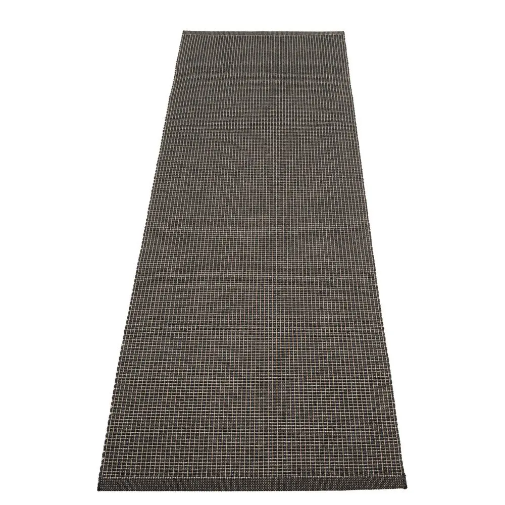 Antracitový vnitřní a venkovní běhoun 70x240 cm Emm Black Linen – Pappelina