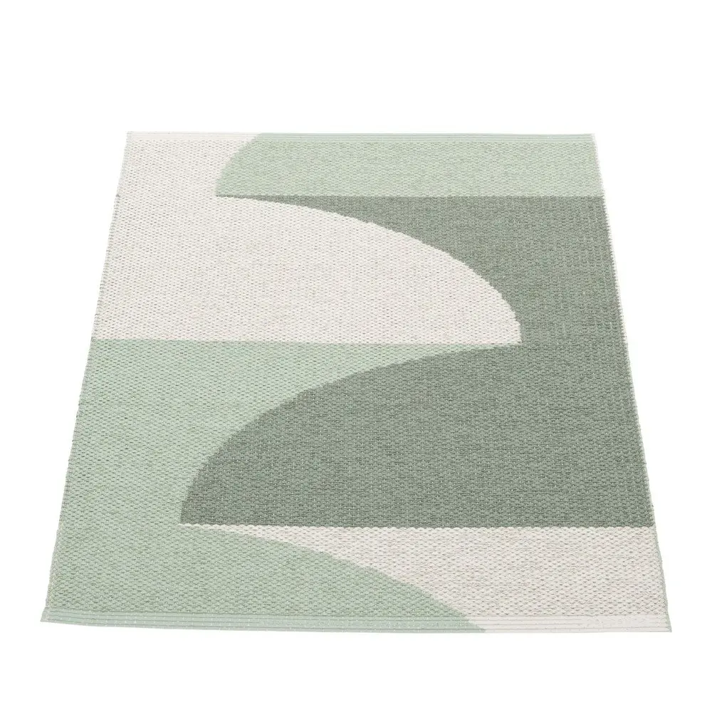 Zelený vnitřní a venkovní koberec 70x90 cm Hill Army Misty Mint – Pappelina