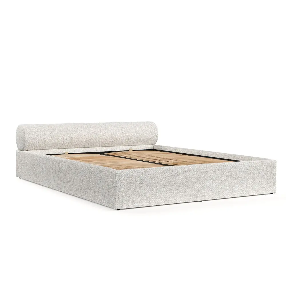 Krémová čalouněná dvoulůžková postel s úložným prostorem s roštem 180x200 cm Solvo – Maison de Rêve