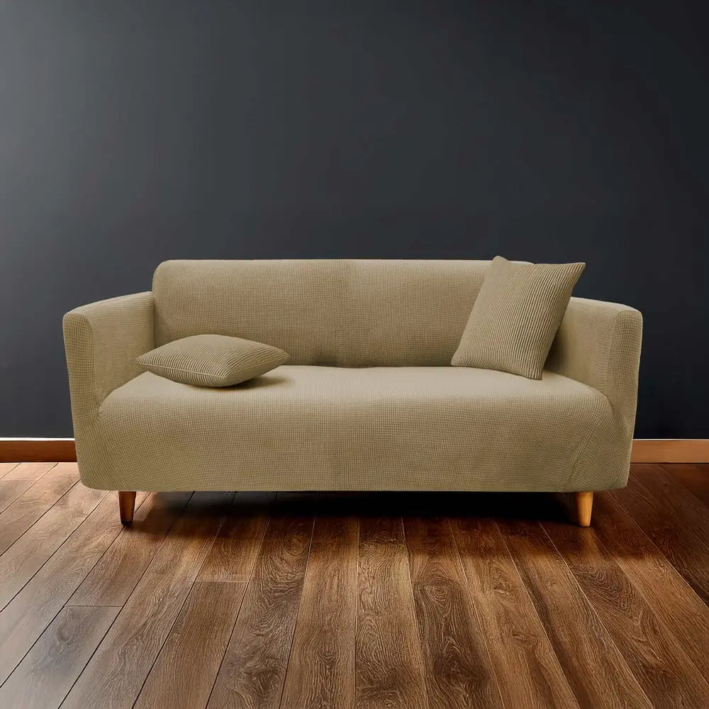 Hnědý 3místný napínací potah na pohovku Sacha – douceur d'intérieur