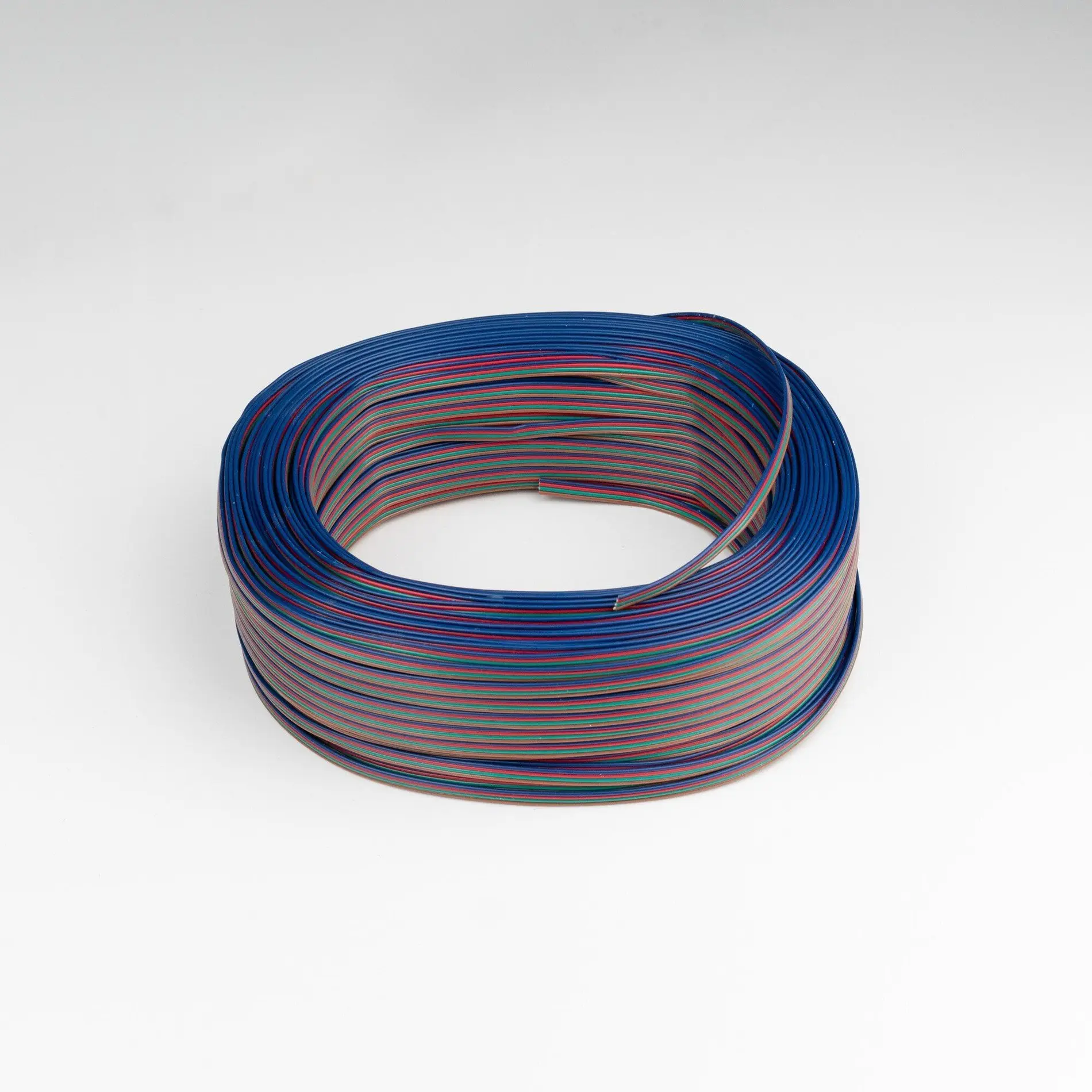 SLC LS kabel 4x0,35mm2 RGB 100m/role IP54