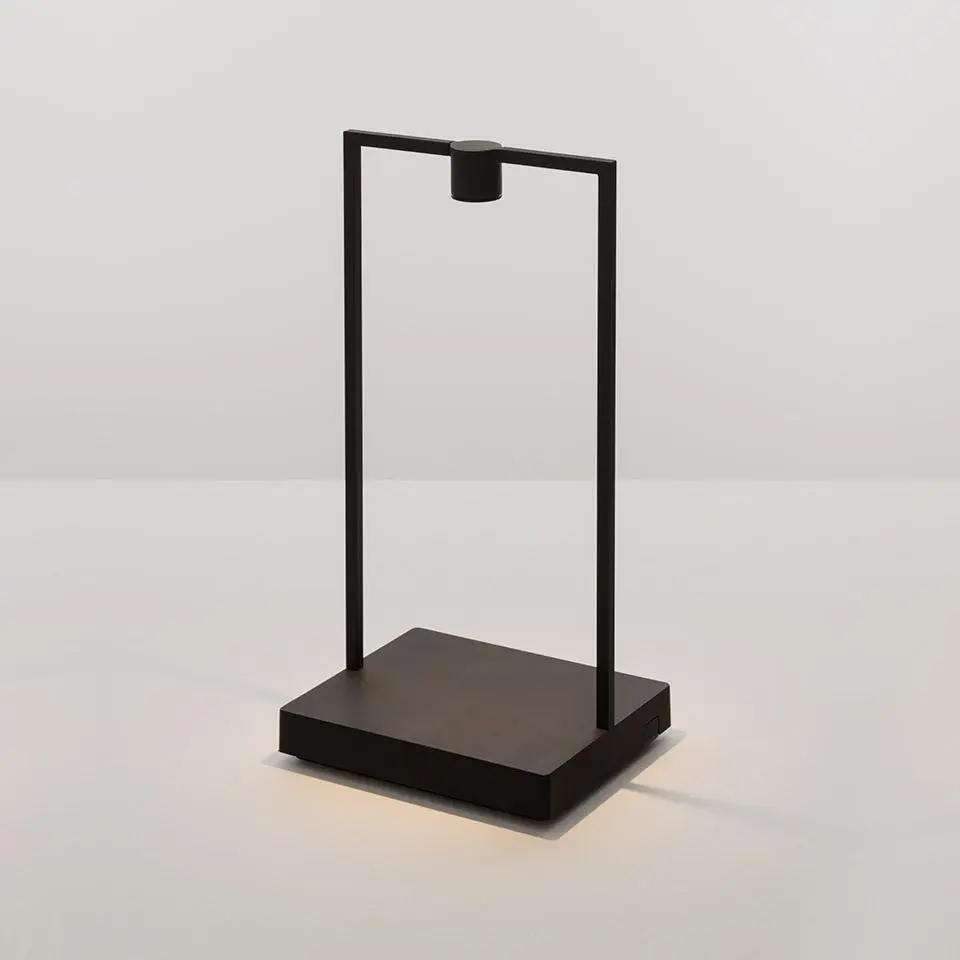 Artemide stolní lampa Curiosity 45 2,5 W 3000K stmívatelná černohnědá