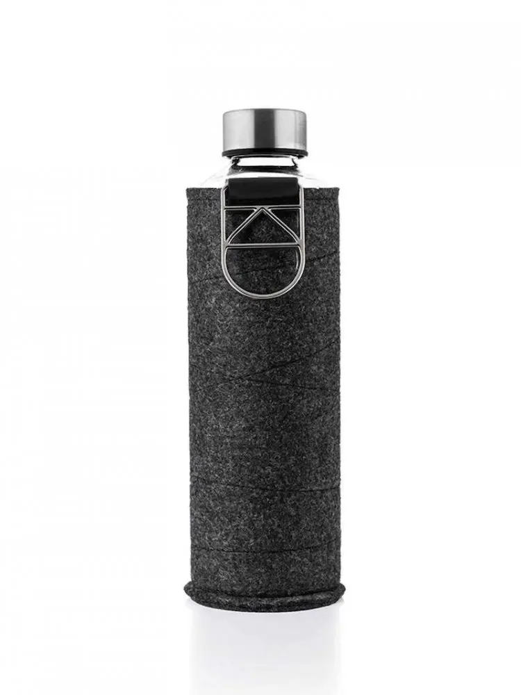 Láhev na pití Equa Mismatch Silver 750 ml s plstěným pouzdrem