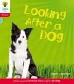 Oxford Reading Tree: Level 4: Floppy's Phonics Non-Fiction: Looking After a Dog - Llewellyn, Claire a Hunt, Roderick