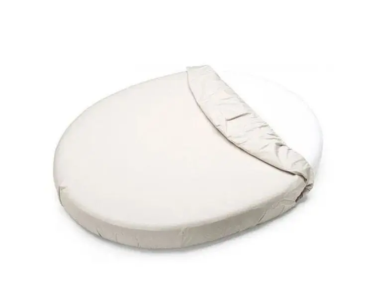Petite&Mars Napínací prostěradlo nepromokavé do oválné postýlky Soft Dream Oval 84x50 White