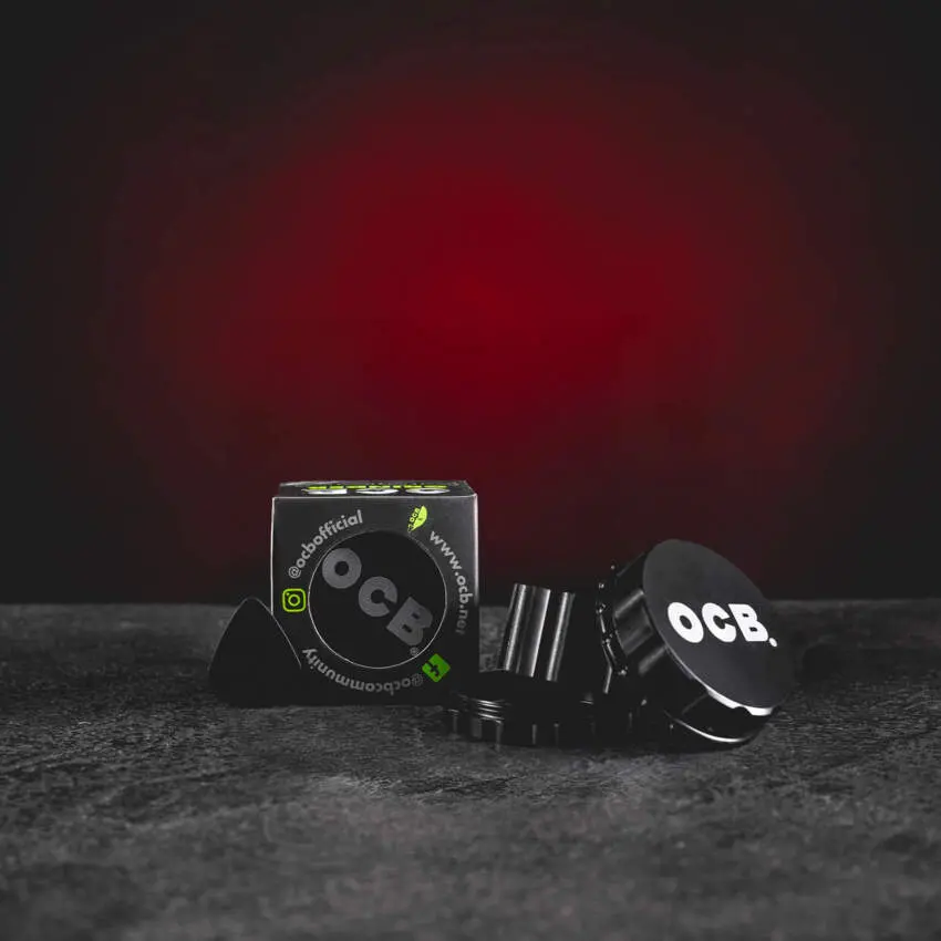 Drtič tabáku kovový OCB 50mm