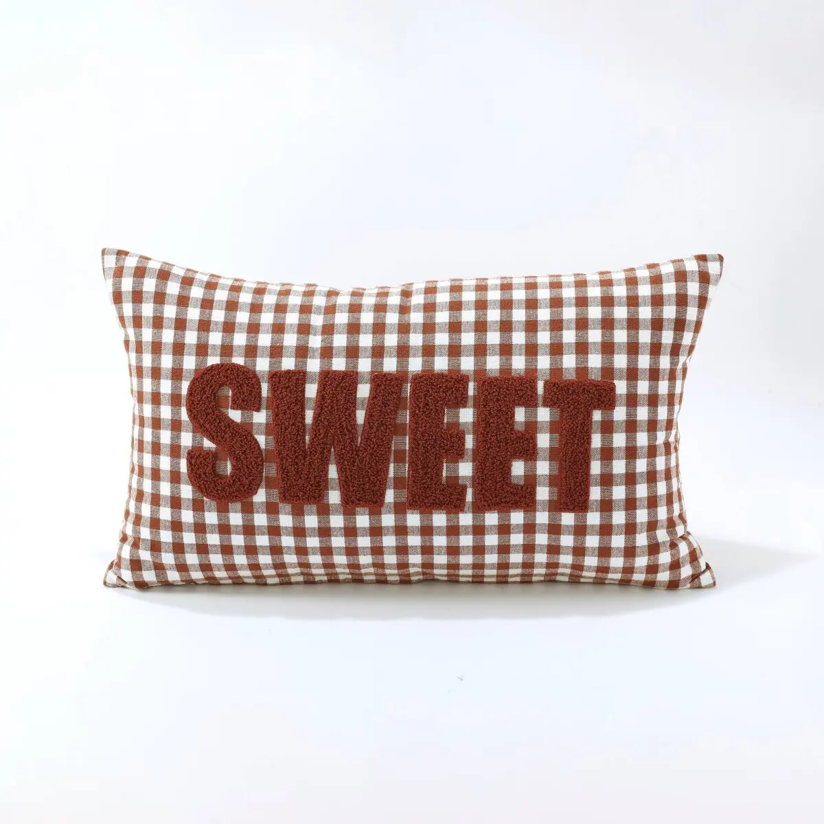 Kostkovaný polštářek s nášivkou SWEET karamelová