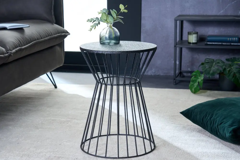 Estila Industriální kulatý příruční stolek Esme s designovou podstavou se siluetou přesýpacích hodin grafitová černá 45 cm