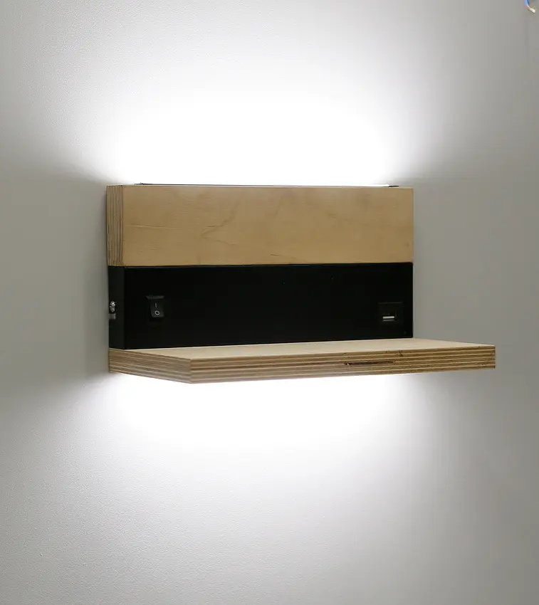 Nástěnná lampa Anet, dřevěná+černá, s poličkou, 4000K