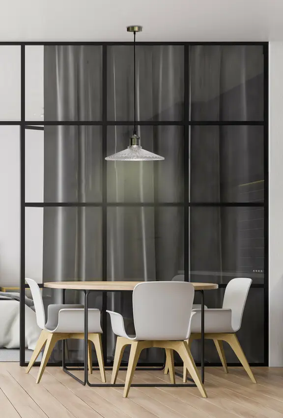 Skleněná závěsná lampa Chester 21 cm Ledea