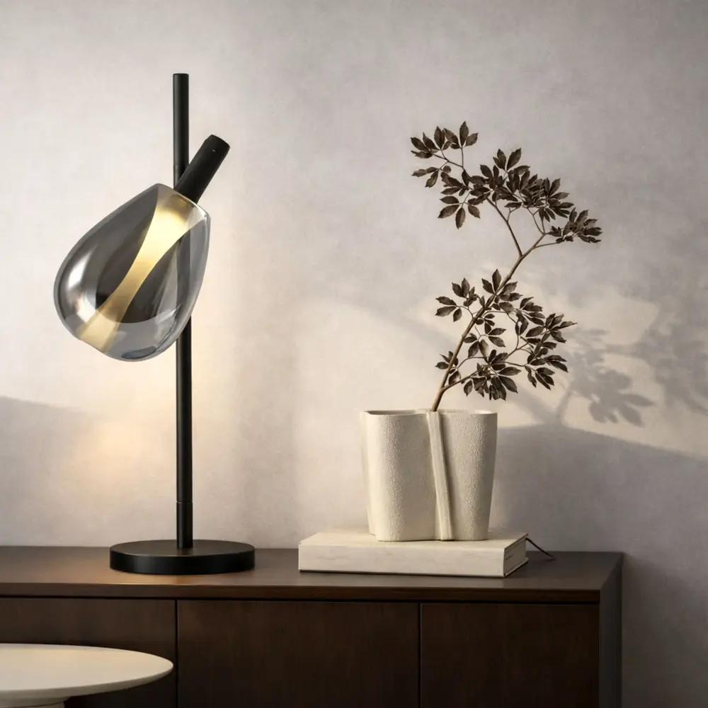 Lampka nocna Denso czarna szklana z kloszem dymionym minimalistyczna