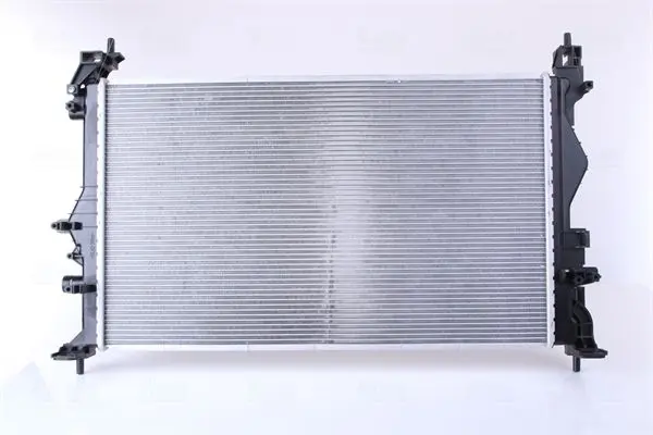 NISSENS Chladič, chlazení motoru 630785