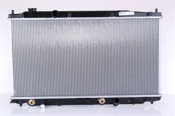 NISSENS Chladič, chlazení motoru 681374