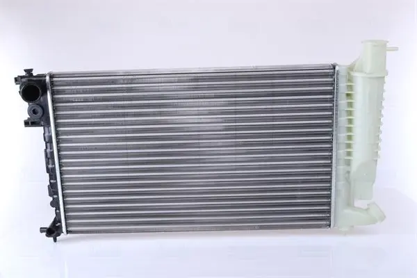 Chladič, chlazení motoru NISSENS 635181