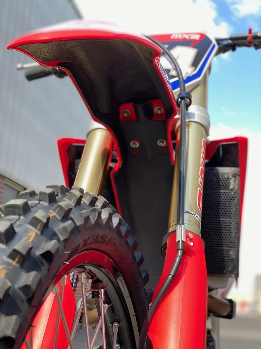 TWIN AIR pěnová ochrana proti blátu YAMAHA YZ 250F '14-18', YZ 450F '14-18' (MUD DEFLECTOR FOAM) (TWIN AIR pěnová ochrana proti blátu YAMAHA YZ 250F)
