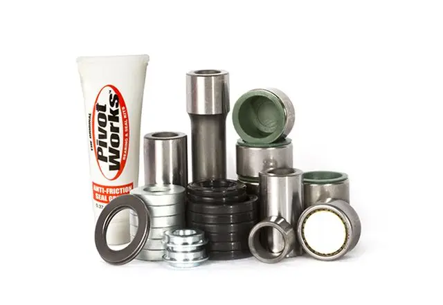 PIVOT WORKS sada na opravu kyvné vidlice HONDA CR 250R 05-07, CRF 450R 02-08, CRF 450X 05-17 - nahrazuje PWLK-H35-521 (PIVOT WORKS sada na opravu)