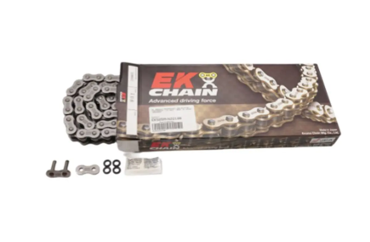 EK hnací řetěz EK530MVXZ2 120 článků QX-RING (DO 1100ccm) vyrobeno v Japonsku nýtovací spojka (EK hnací řetěz EK530MVXZ2 120 článků QX-RING (DO)