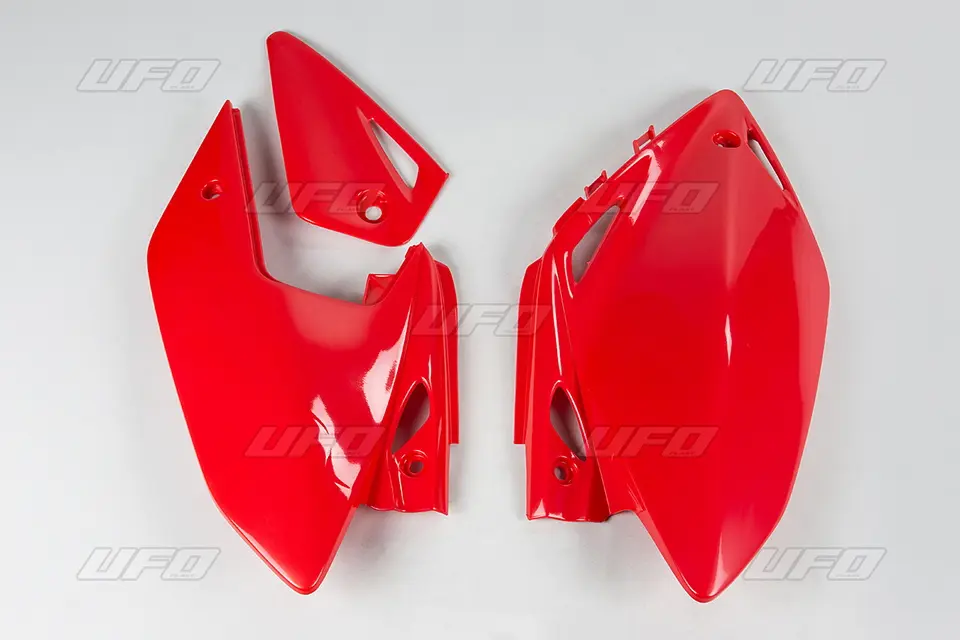 UFO boční tabulky na startovací číslo HONDA CRF 450X 05-16 barva červená (UFO boční tabulky na startovací číslo HONDA CRF 450X 05-16 barva červená)