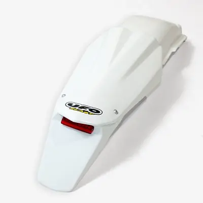 UFO zadní blatník HUSQVARNA 2T 05-09, 4T 05-07 se světlem barva bílá (UFO zadní blatník HUSQVARNA 2T 05-09, 4T 05-07 se světlem barva bílá)