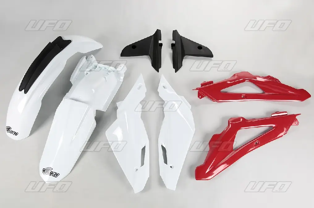 UFO kompletní sada plastů HUSQVARNA TC 250/300/450 09-13 barva OEM (bílá/červená/černá) (HU610E999) (UFO kompletní sada plastů HUSQVARNA TC)