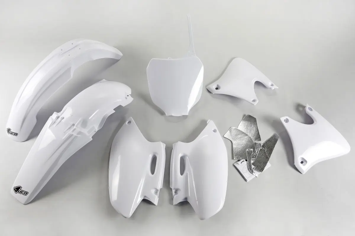 UFO kompletní sada plastů YAMAHA YZF 426 00-02 barva bílá (UFO kompletní sada plastů YAMAHA YZF 426 00-02 barva bílá)