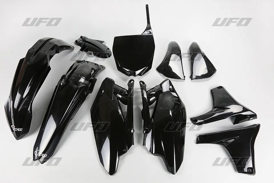UFO kompletní sada plastů YAMAHA YZF 450 '11-'12 barva černá (YA311E001) (UFO kompletní sada plastů YAMAHA YZF 450 '11-'12 barva černá (YA311E001))