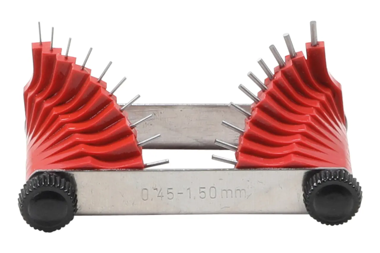 Měrky na kontrolu trysek karburátoru 0,45-1,50 mm, sada 20 ks - BGS 3041