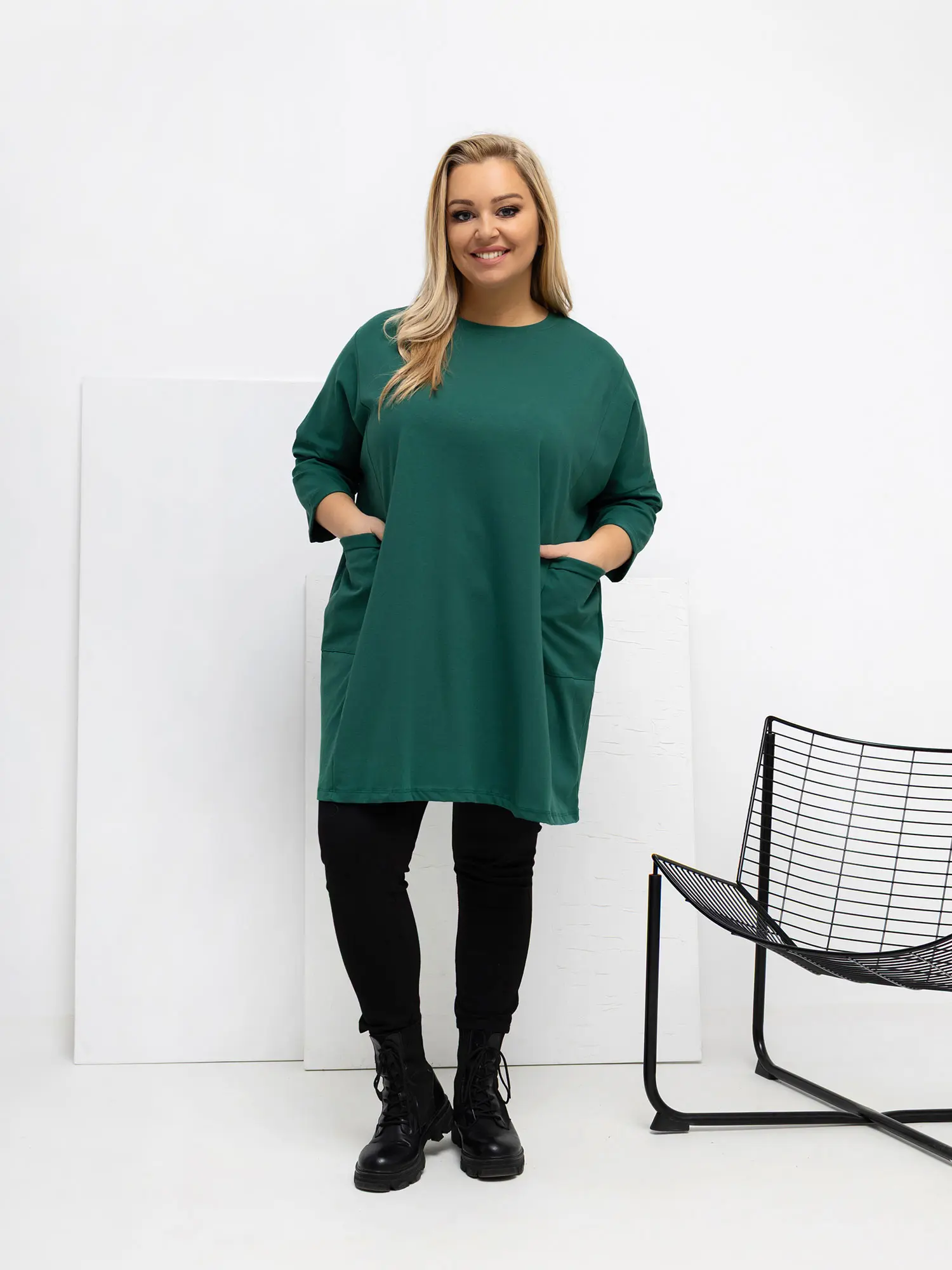 Plus size zelená tunika s kapsami