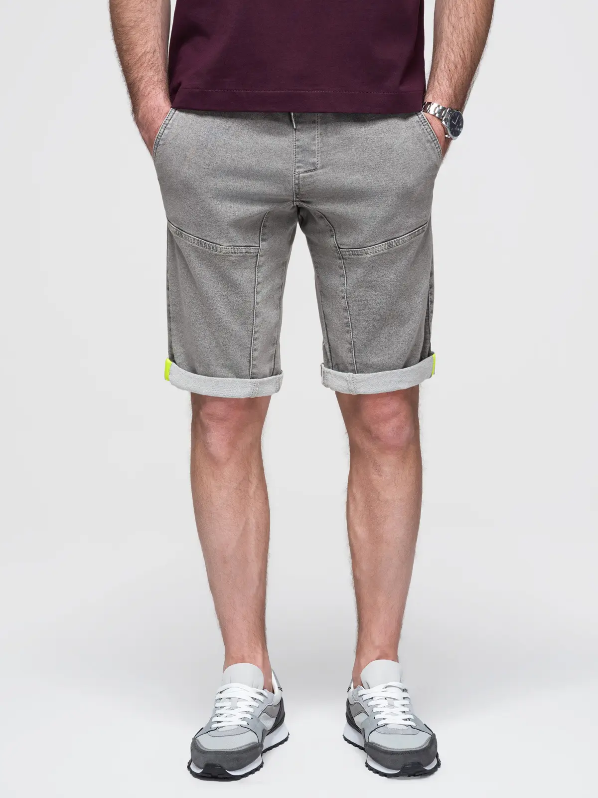 Ombre Men's denim short shorts with decorative stitching - light grey