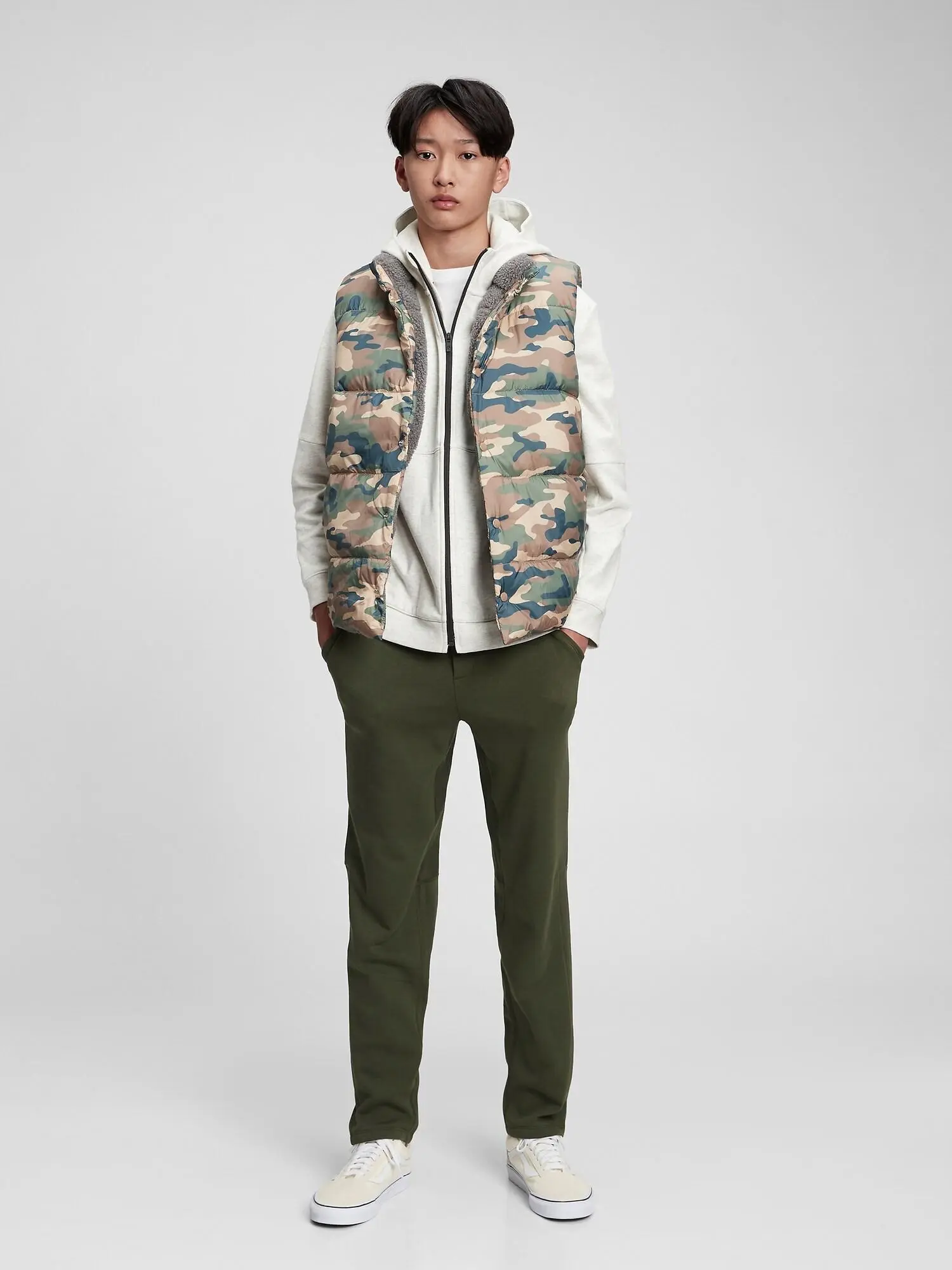 GAP Dětské tepláky cozy fit tech pants - Kluci