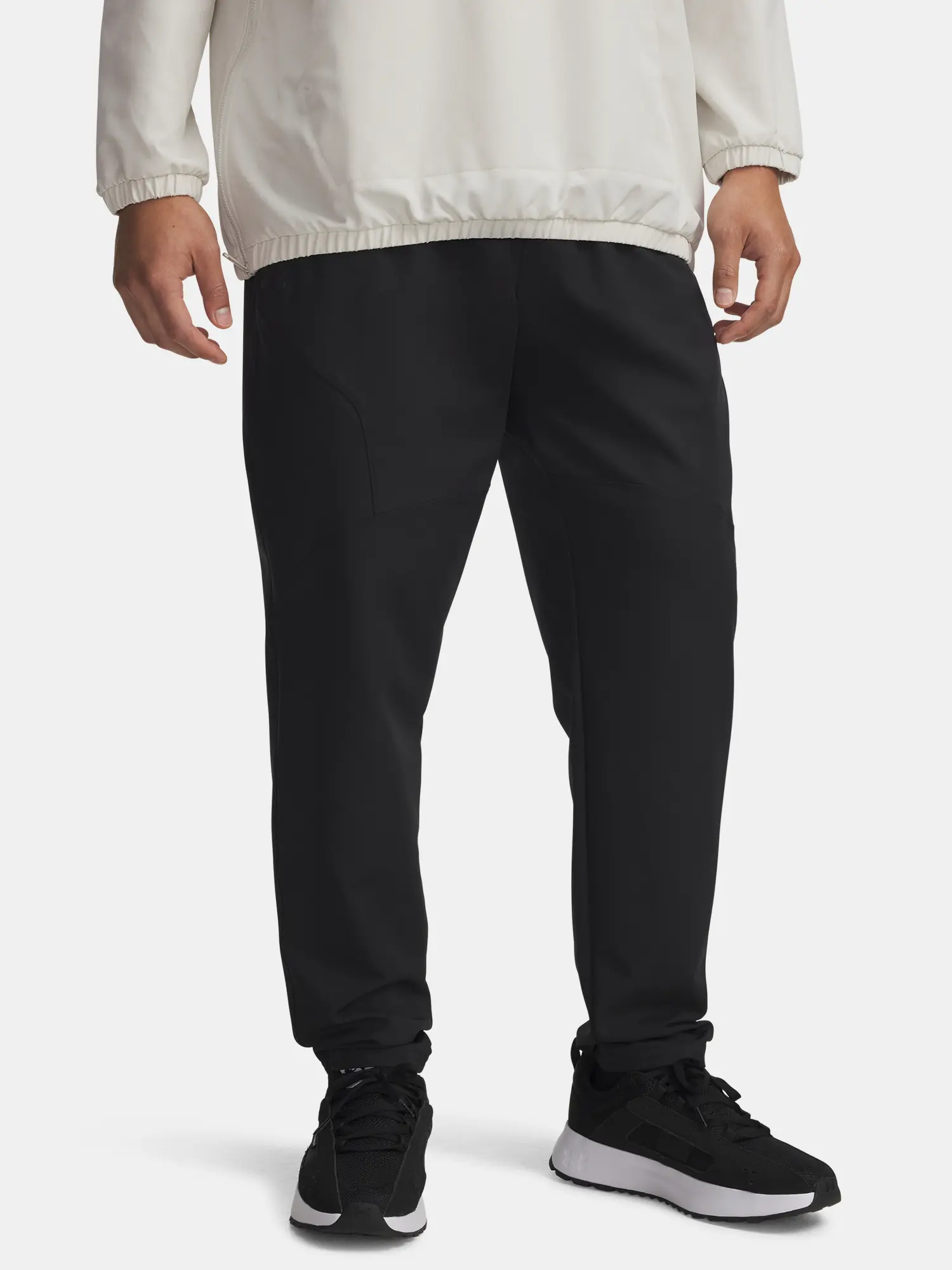Pánské sportovní kalhoty Under Armour UA Unstoppable Tapered Pants-BLK - Pánské