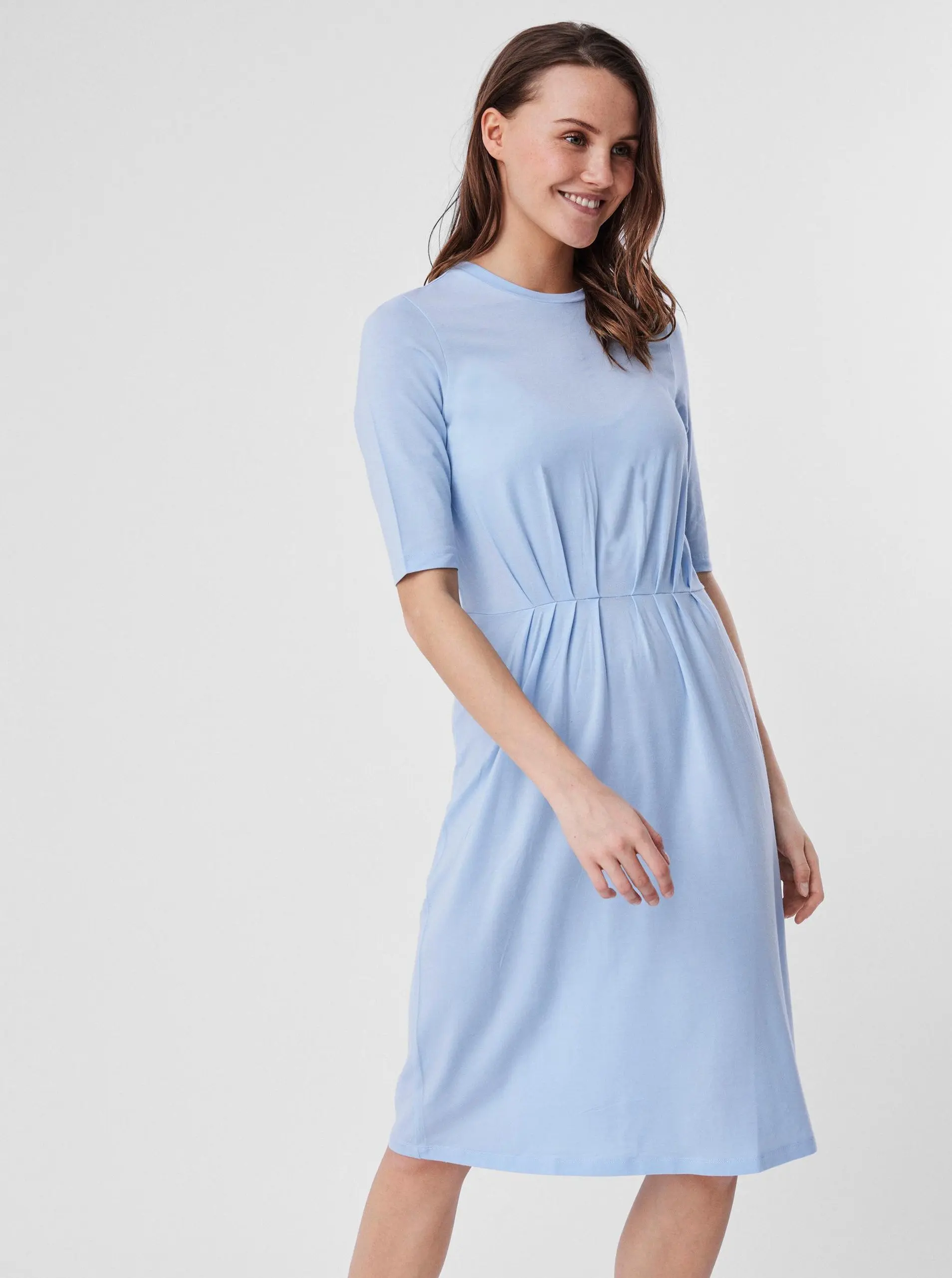 AWARE by VERO MODA Světle modré šaty VERO MODA Nava - Dámské