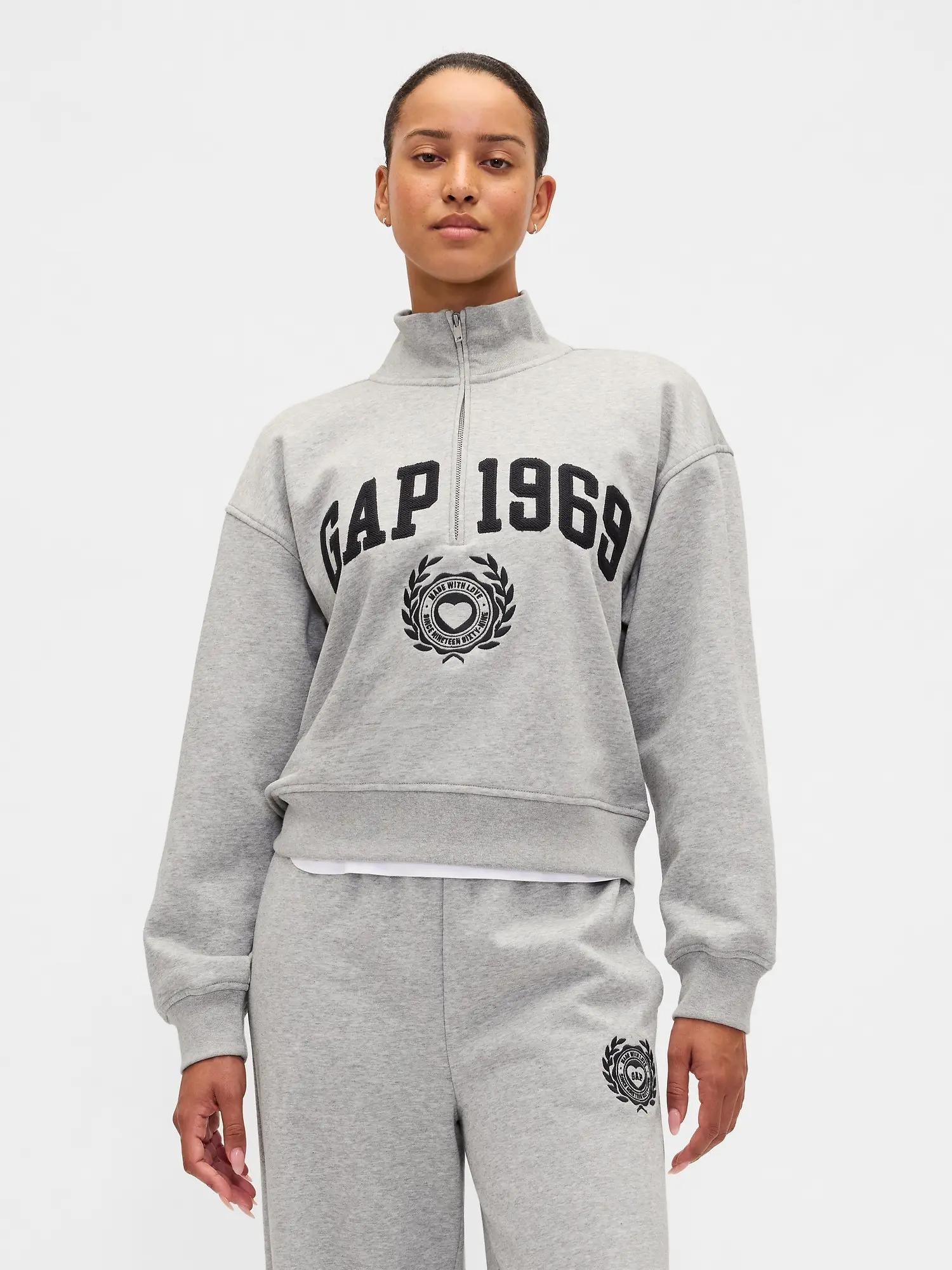 GAP Oversize mikina s logem 1969