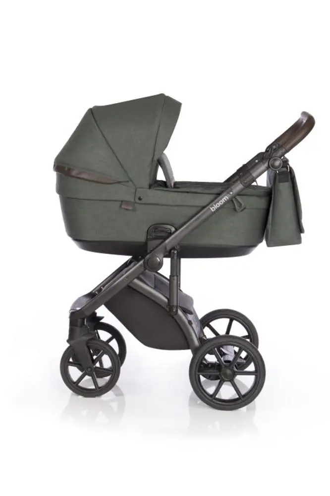 Roan Bloom 2025 -