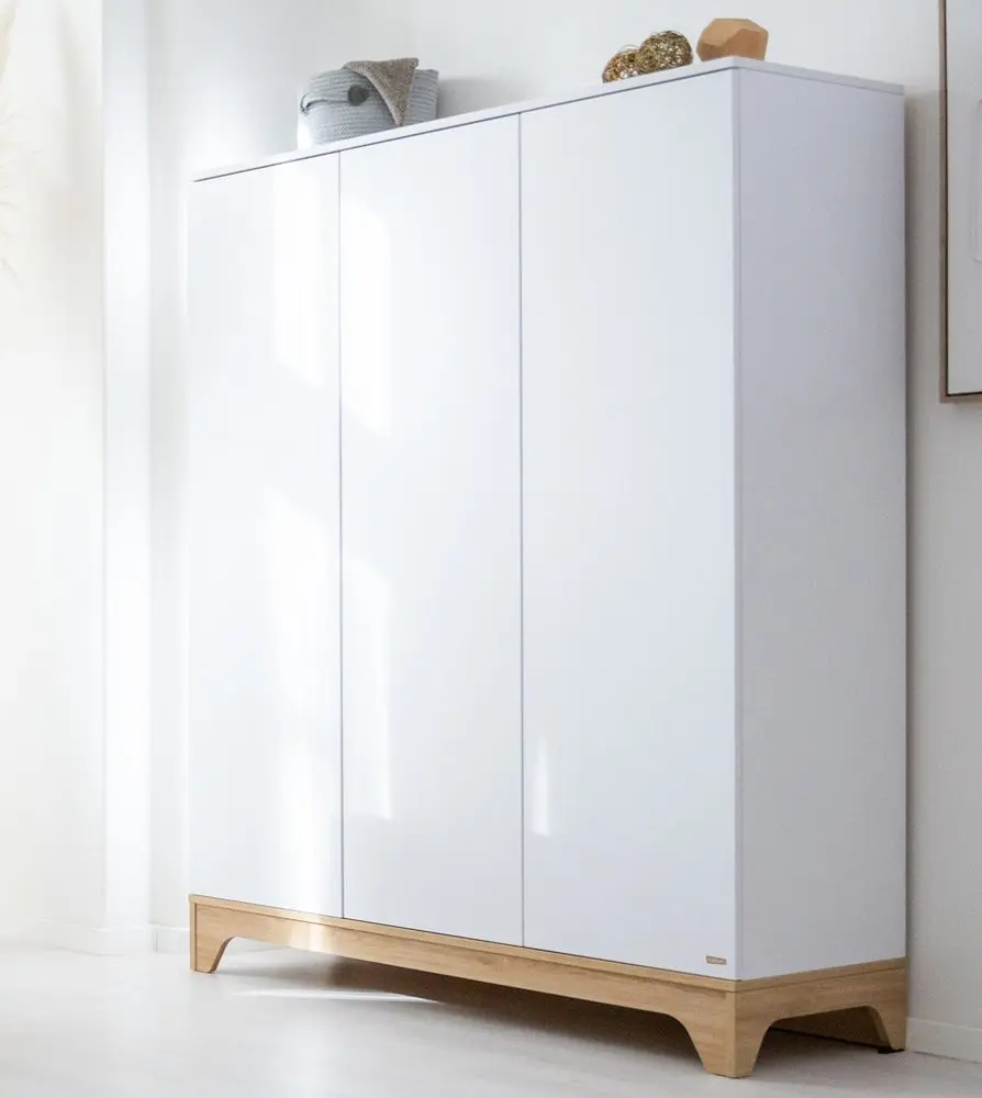 Skříň třídílná Faktum Lumina White