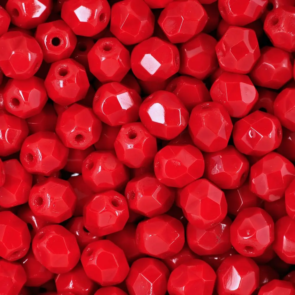 Manumi české broušené korálky 6 mm Opaque Red -