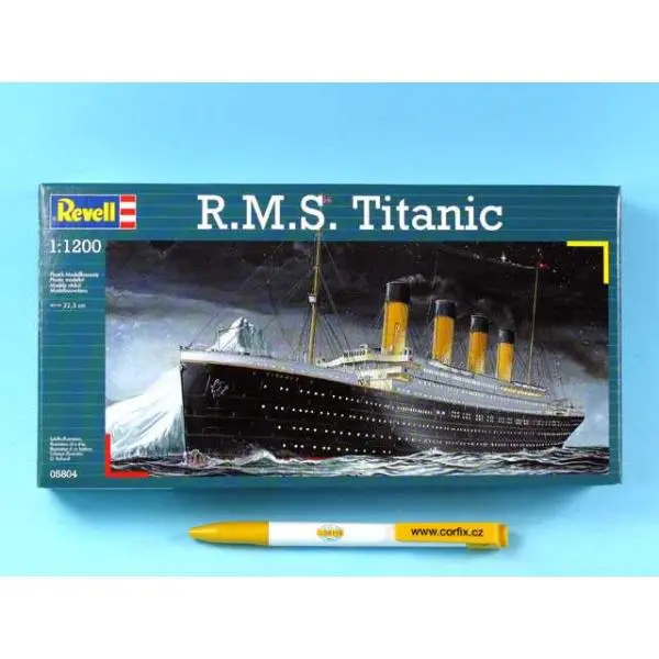 Revell slepovací model R.M.S. Titanic 1:1200