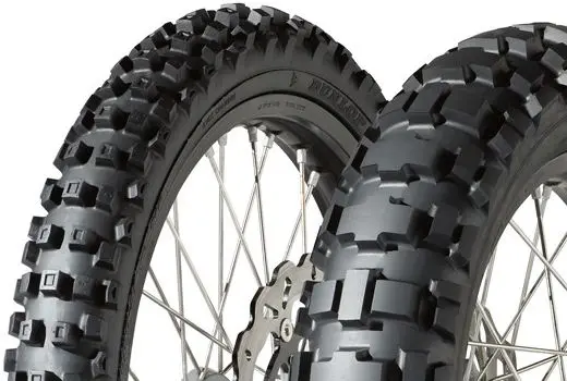 Dunlop D908 ( 150/70B18 TT 70S zadní kolo )