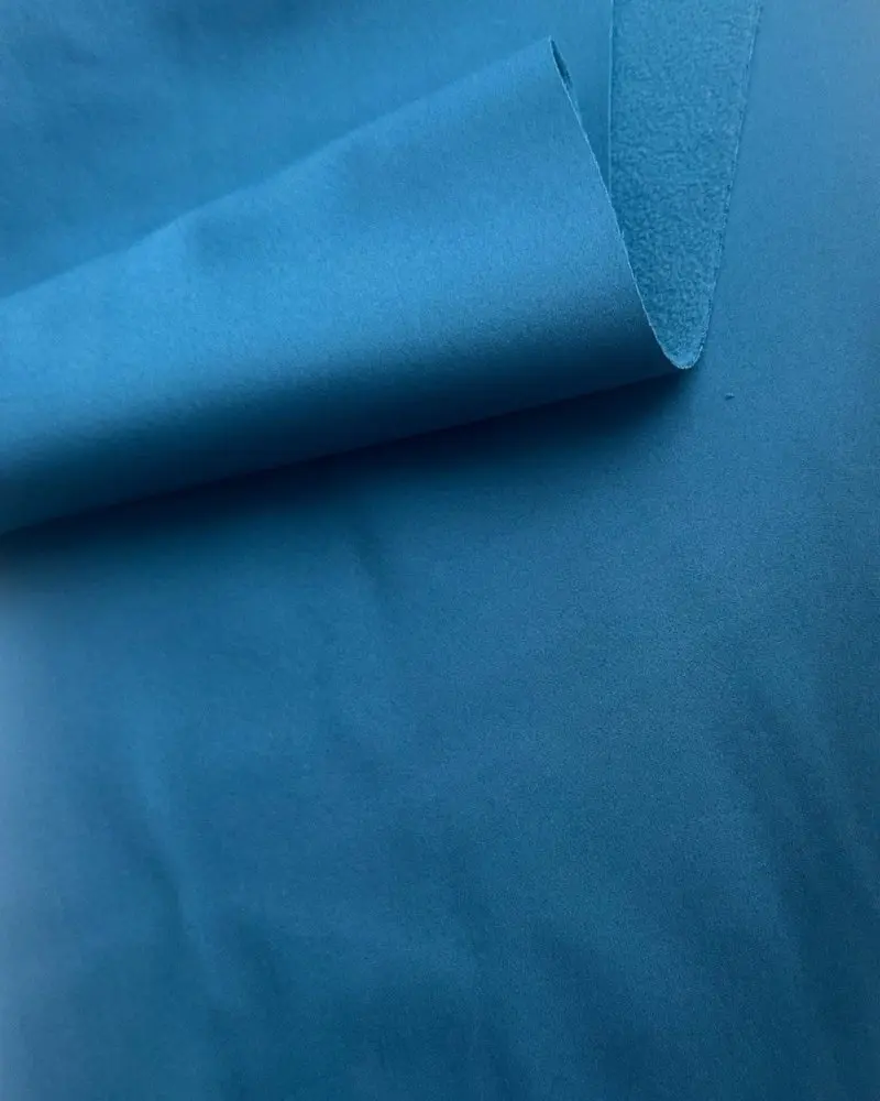 Zbytek metráže: Softshell zimní s fleecem, petrolejový