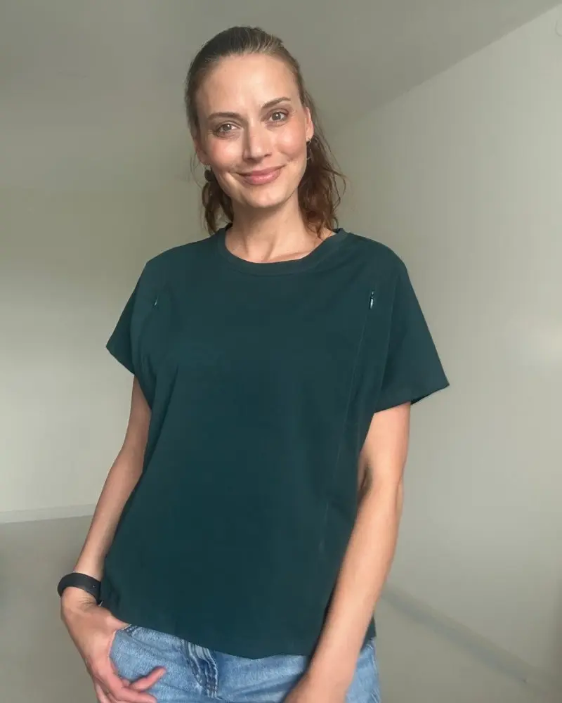 Kojicí tričko se zipem Kira, oversized – lahvově zelené XS/S
