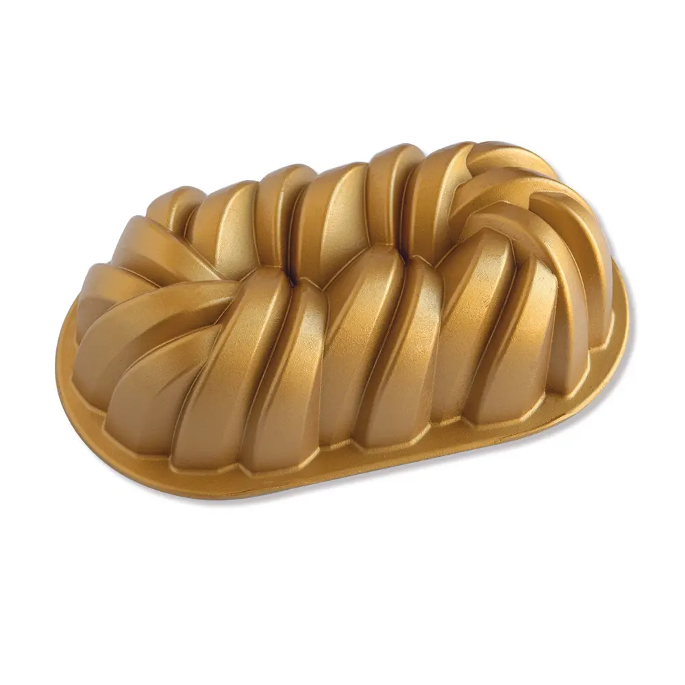 Nordic Ware Forma na chlebíček 75. Anniversary Propletená, zlatá, 1,42 l 96077